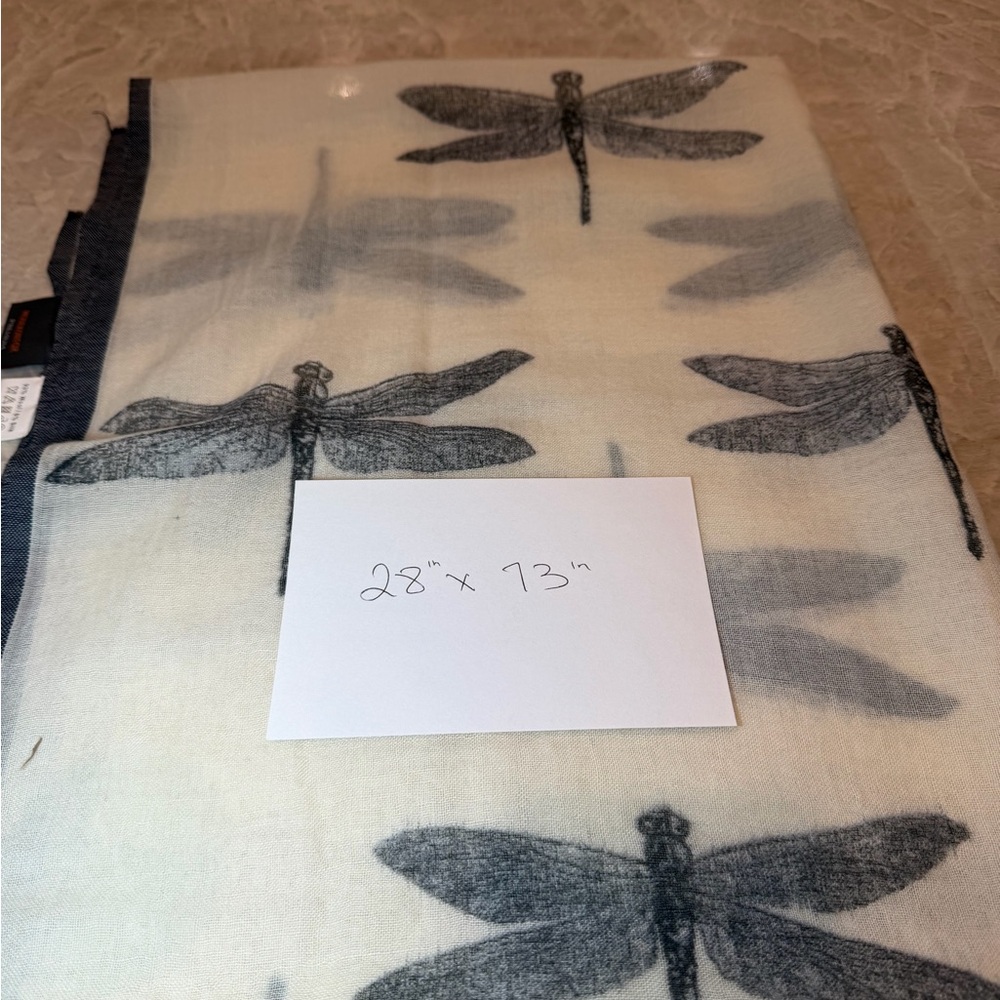Elegant Dragonfly Print Scarf